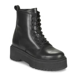 Betty London - PICARLA