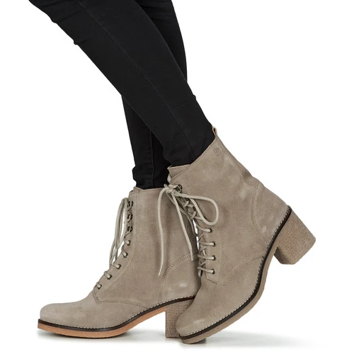 Betty London - LATIFFA - Image 8